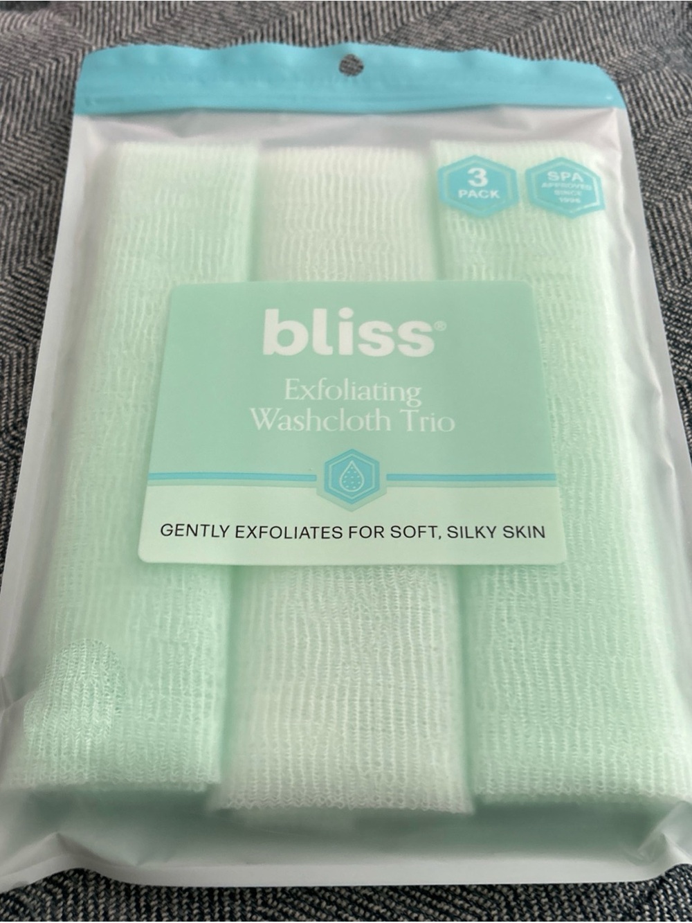 Bliss Face and Body Exfoliating Washcloth Trio- New In Bag